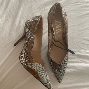 Zara snake print leather pumps 38